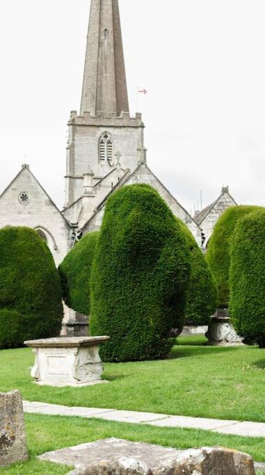 Stylish Painswick Getawayヴィラ エクステリア 写真