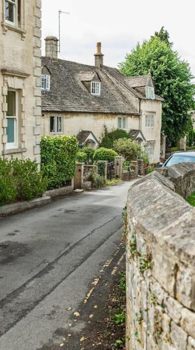 Stylish Painswick Getawayヴィラ エクステリア 写真